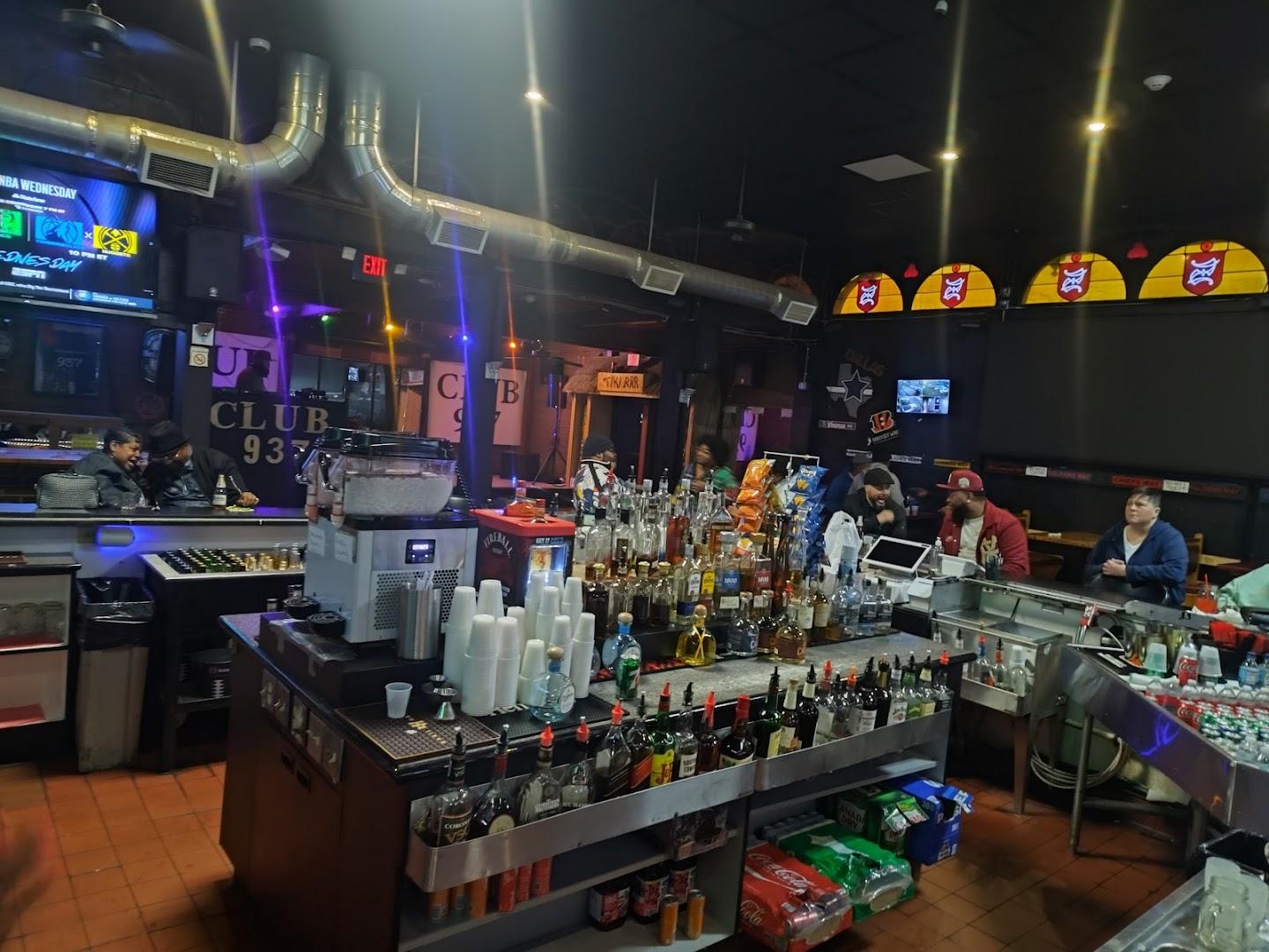 937 Bar & Grill