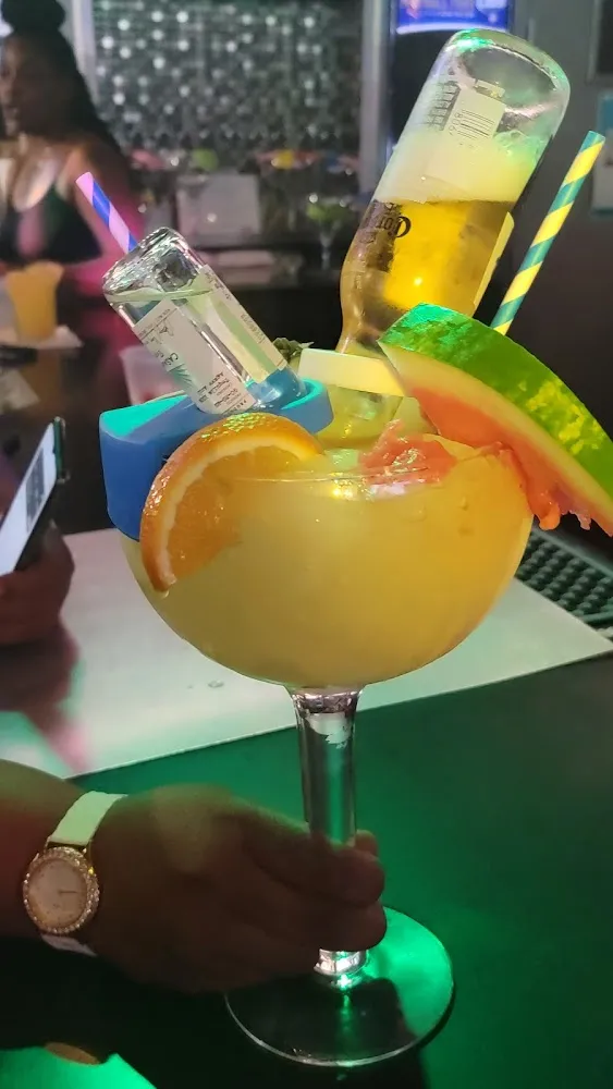 Mega Margarita